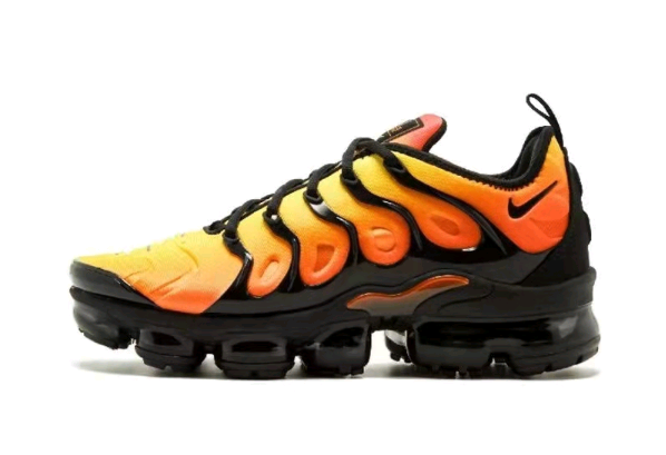 Nike Air VaporMax Plus Preto Laranja Carmim