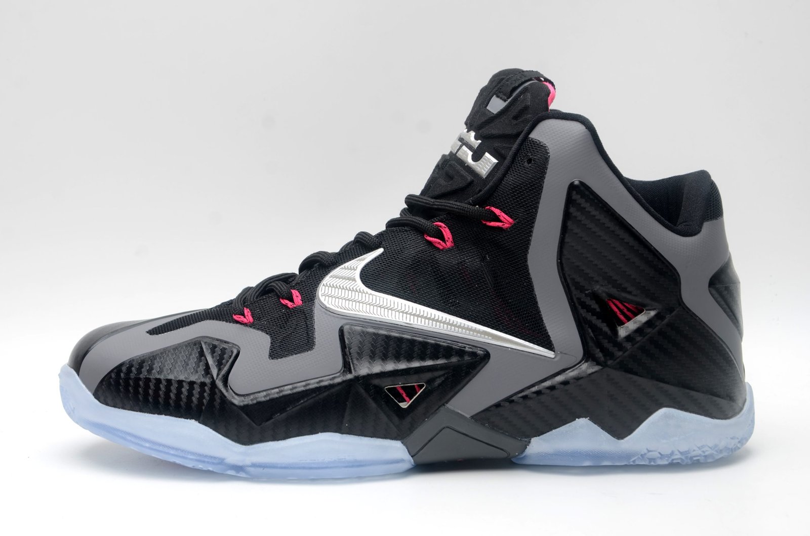 Tênis de basquete Nike LeBron James 11 - Image 2