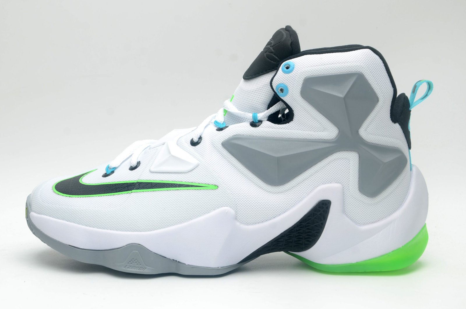 Tênis de basquete Nike LeBron James 13 - Imagem 2