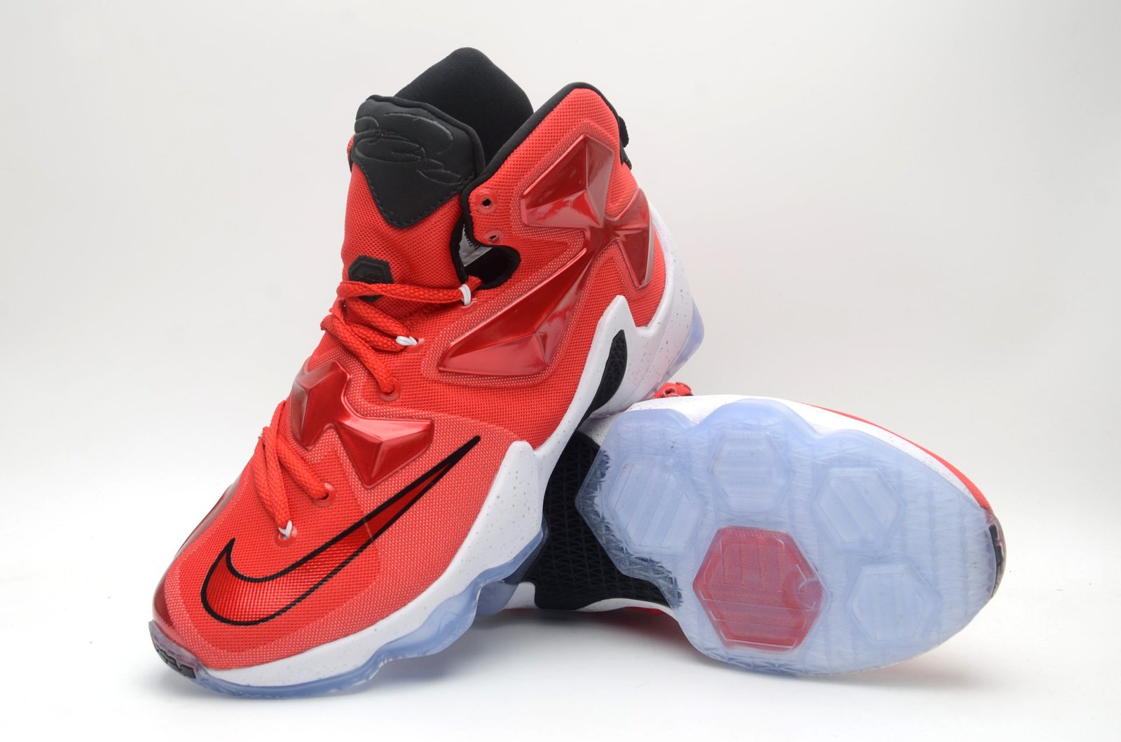 Tênis de basquete Nike LeBron James 13