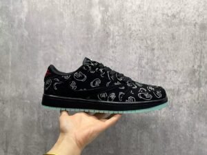 Travis Scott x Jordan Air Jordan 1 낮은