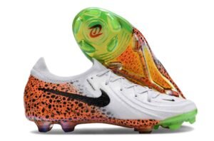 Nike Phantom Luna Elite FG