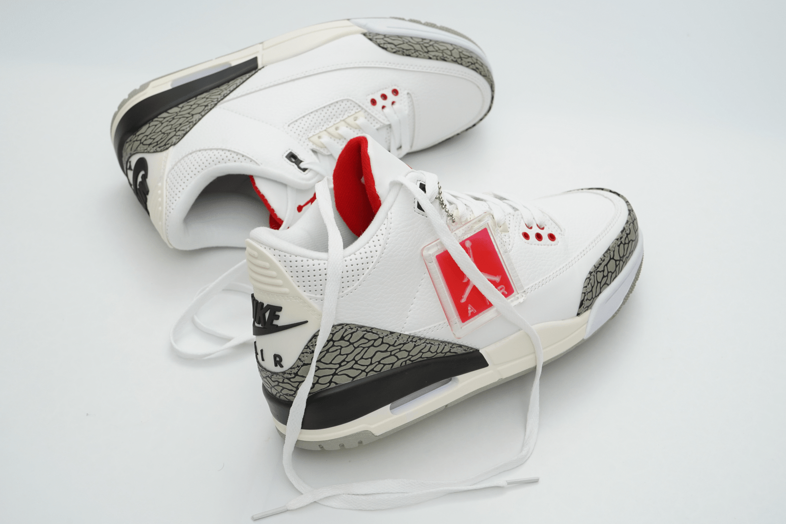 Jordan Air Jordan 3 - Imagem 2