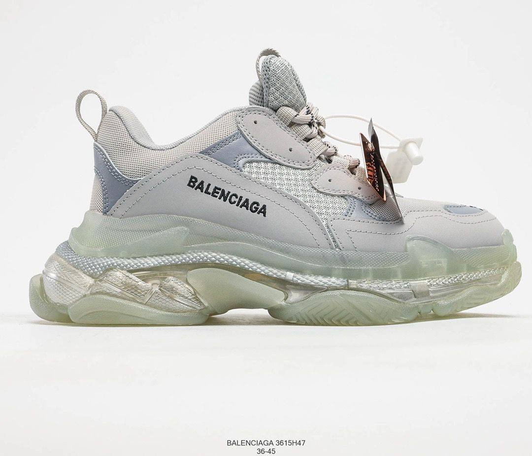Balenciaga Triple S com sola transparente