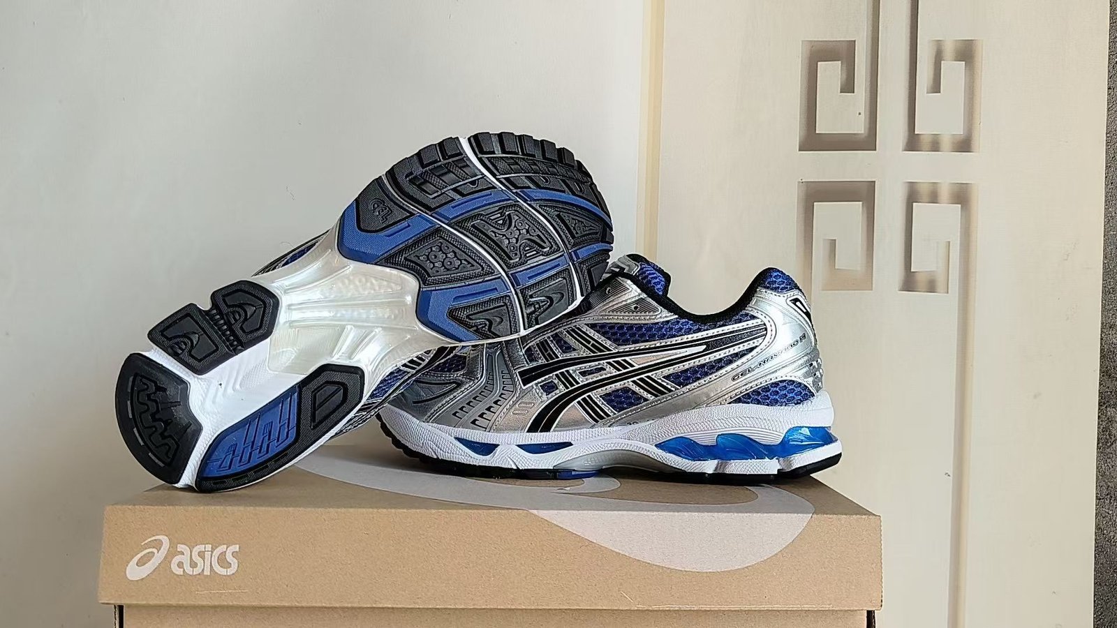 Asics K14 - Imagem 2
