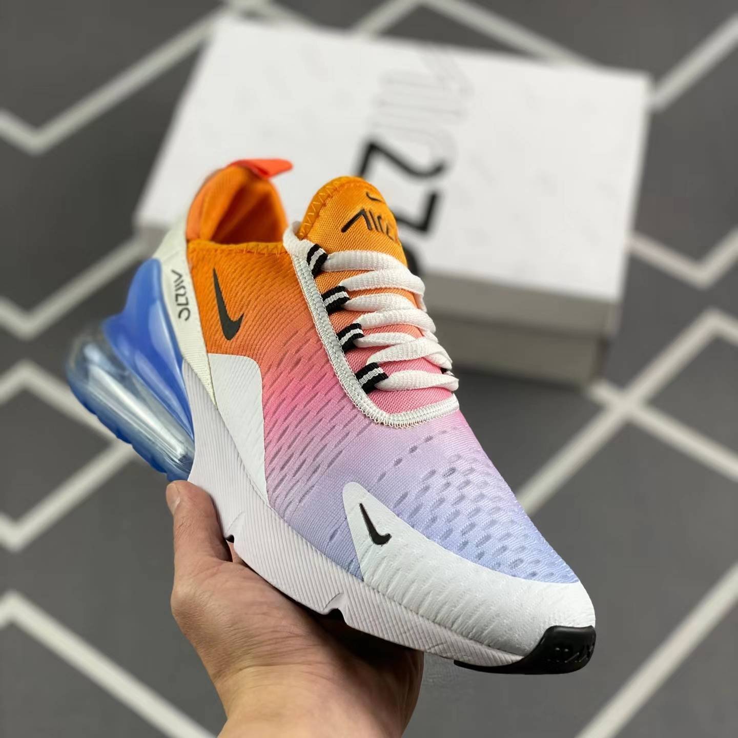 Nike Air Max 270 - Imagem 3