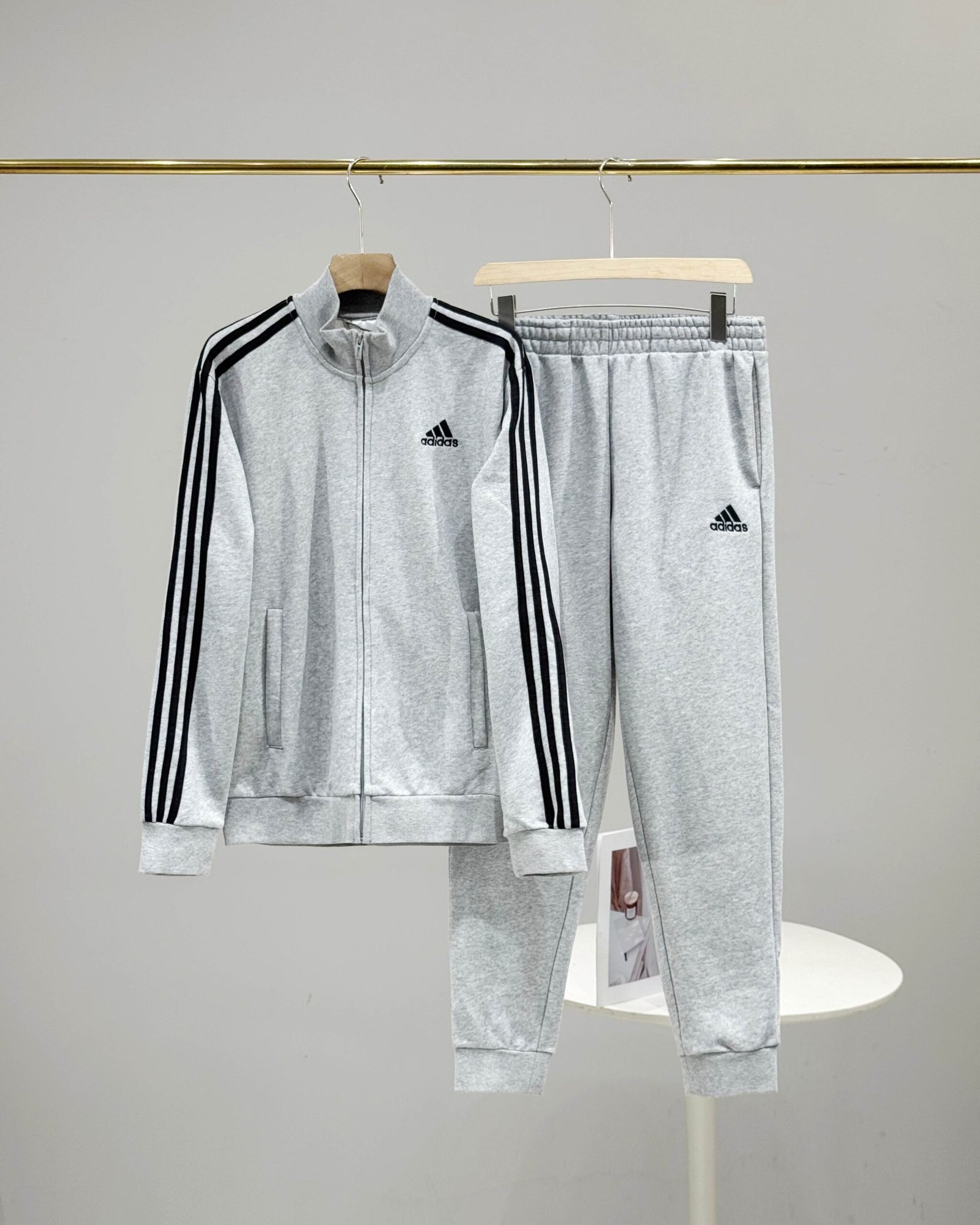 Adidas IC6765 - Image 2