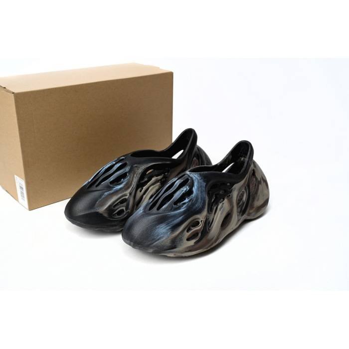 Adidas Yeezy Foam Runner