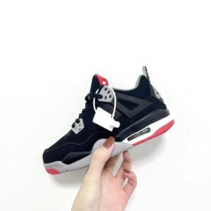 Tênis infantil Air Jordan 4