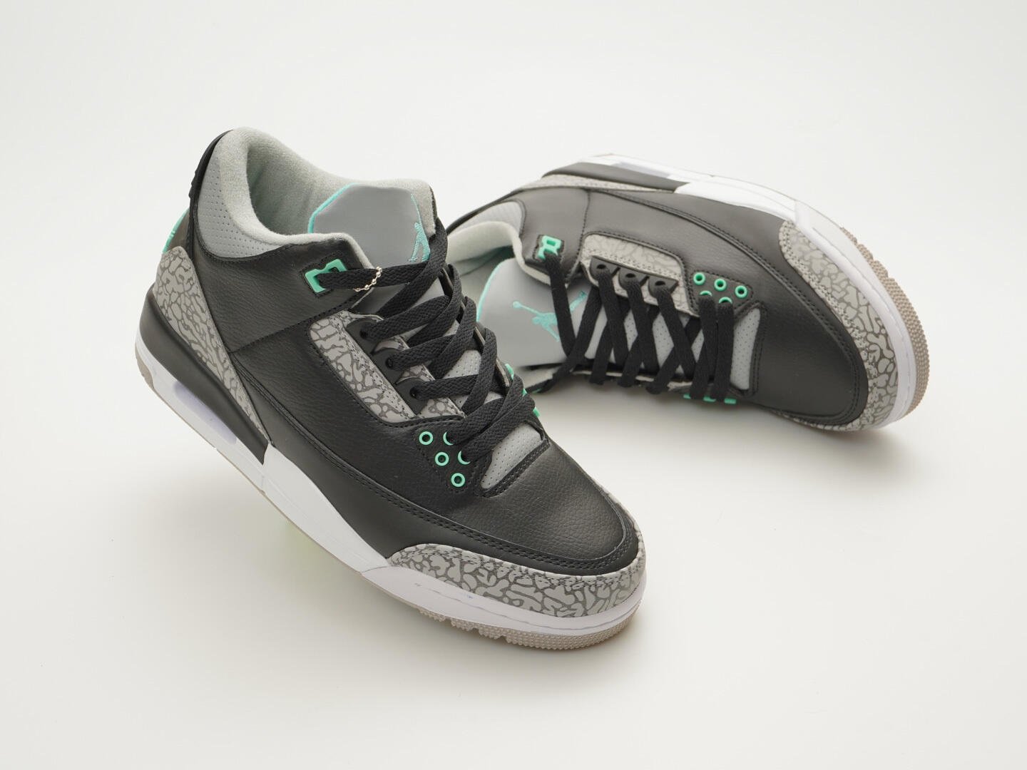 Jordan Air Jordan 3 - Imagem 2