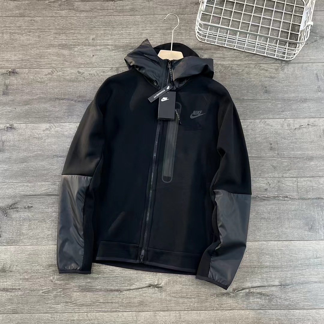 Jaqueta esportiva Nike NSW Tech Fleece