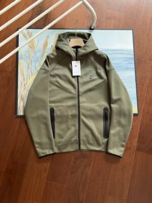 Jaqueta esportiva Nike NSW Tech Fleece