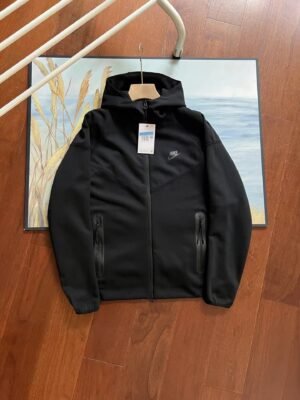 Jaqueta esportiva Nike NSW Tech Fleece